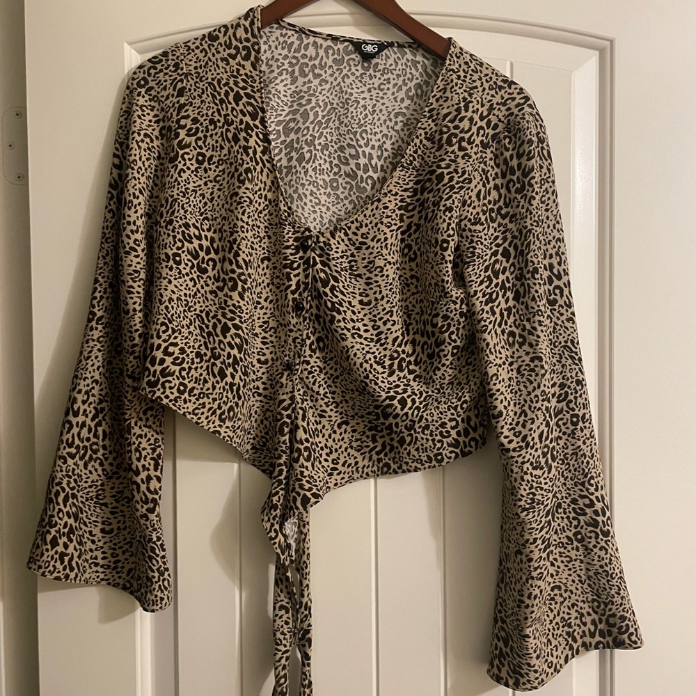 Guess shirt with flare arms